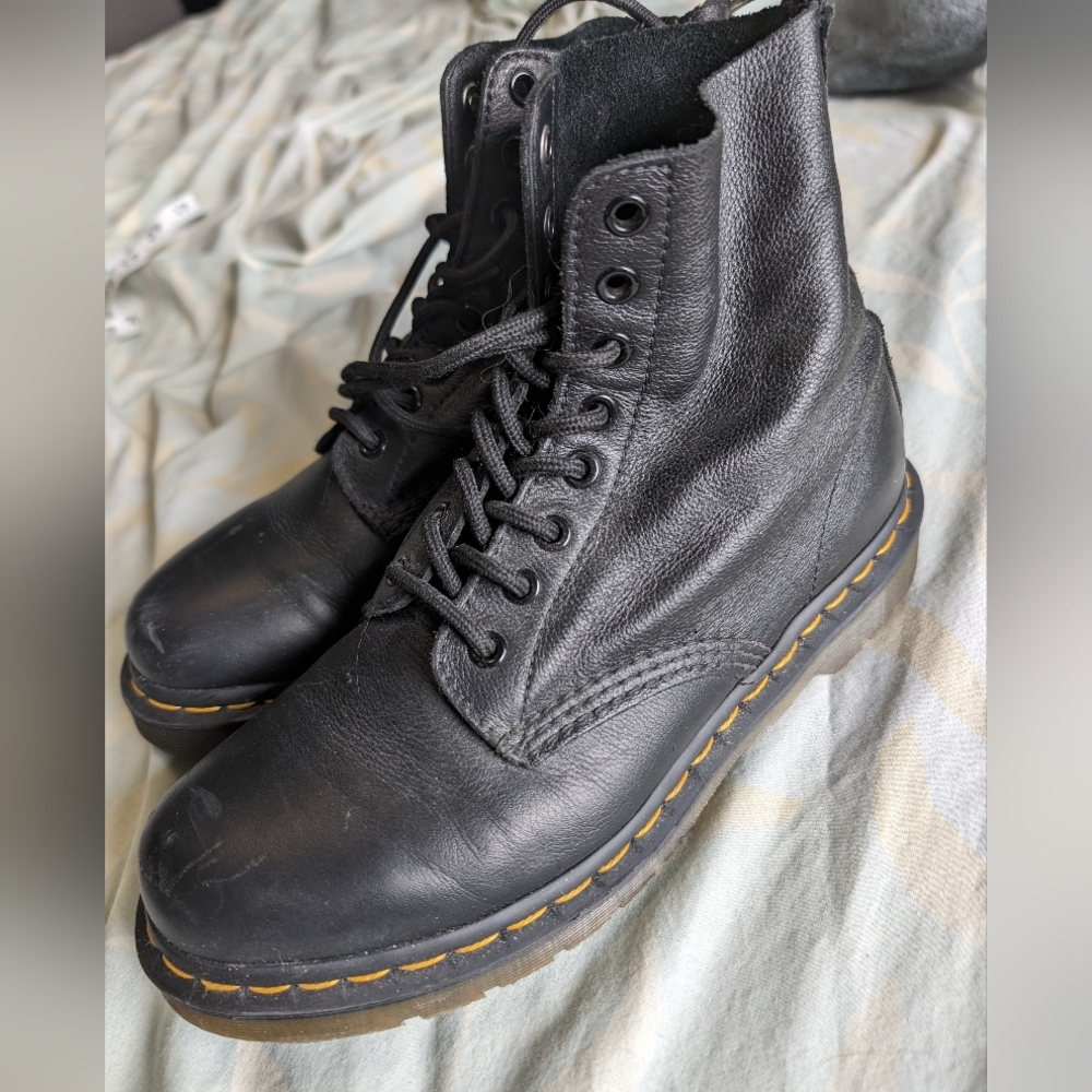 Doc Martens 1460 Pascal Size 8